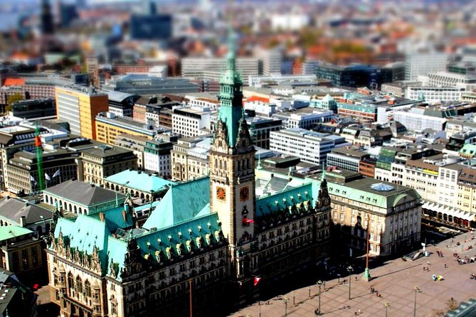 10 secrets of Hamburg's old town - exciting scavenger hunt tour - Why this Hamburg city hunt works