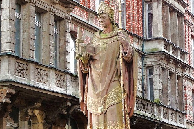 10 secrets of Hamburg's old town - exciting scavenger hunt tour - How the smartphone format feels in practice