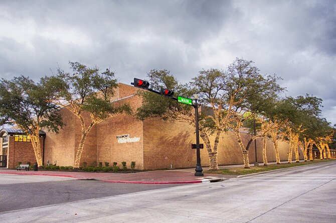 A Spectacular Scavenger Hunt: Big Fun In Beaumont - Key points for your Beaumont hunt