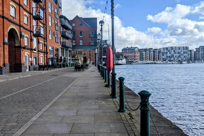 A Walk through Tudor Ipswich Tour and Exploration Game - From the park into Tudor Ipswich