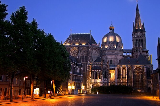 Aachen Scavenger Hunt and Highlights Self Guided Audio Tour - Aachen Cathedral and the Kreislauf des Geldes