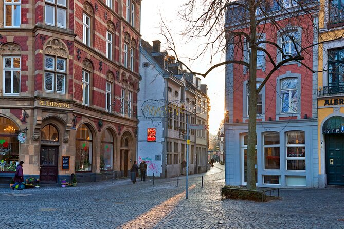 Aachen Scavenger Hunt and Highlights Self Guided Audio Tour - App setup, data, and weather