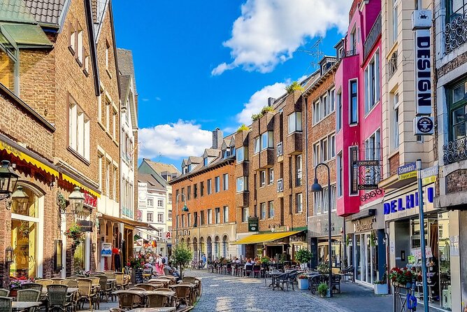 Aachen Scavenger Hunt and Sights Self-Guided Tour - Starting at Mathes Einrichtungshaus