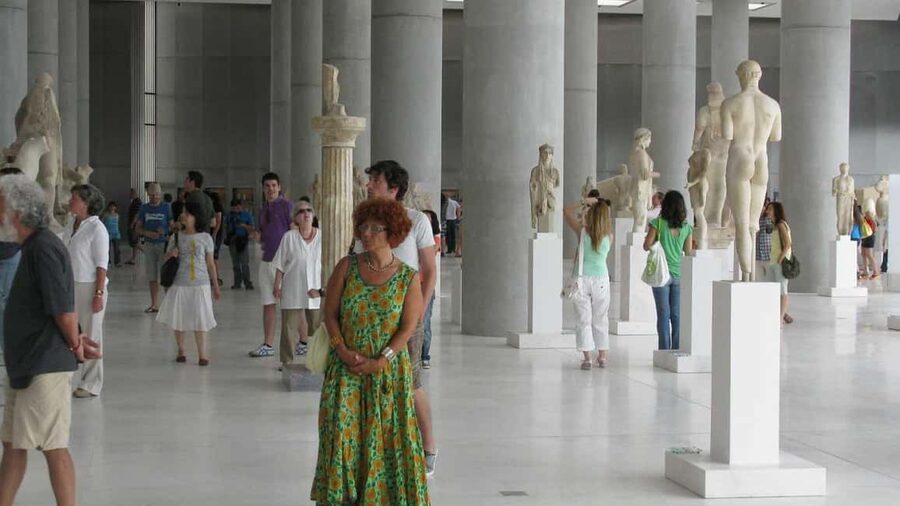 Acropolis Museum: Family Tour &Treasure Hunt w/Ticket Option - The final mission and family photos
