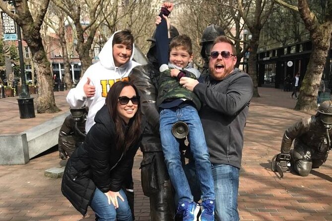 Adventurous Scavenger Hunt in Chicago by Zombie Scavengers - What the one-hour schedule really means
