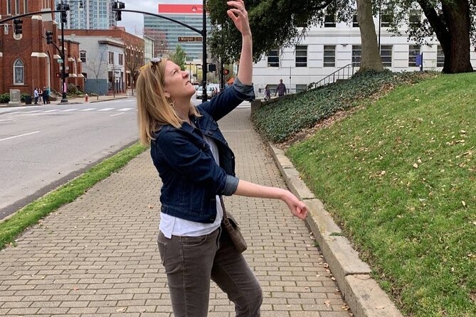 Adventurous Scavenger Hunt in Lincoln by 3Quest Challenge - What the remote host adds