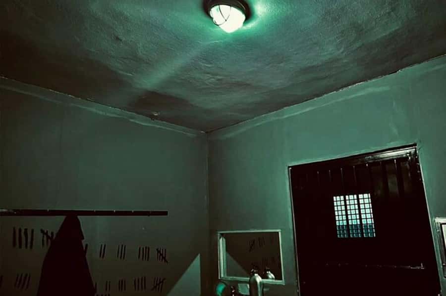 Agadir: Escape Game – Prison Break, Ritual & Squid Game - Language support in English, French, and Arabic