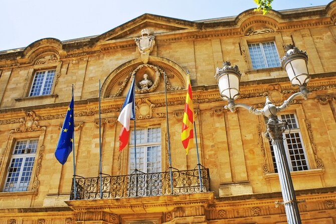 Aix-en-Provence Exploration Game and City Tour on your Phone - Cours Mirabeau and the city’s grand avenue