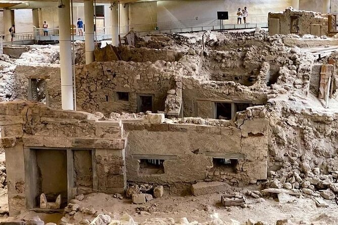 Akrotiri Family Treasure Hunt ,kid friendly Archeology Adventure - Akrotiri turns archaeology into a family mission