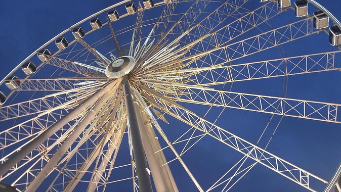 Amazing Scavenger Hunt: Hunt Along Niagara Falls - Turning Niagara Falls into a two-hour game