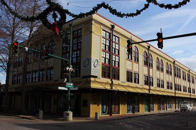 Amazing Scavenger Hunt: Lafayette In Full Bloom - The Acadiana Center for the Arts sets the tone