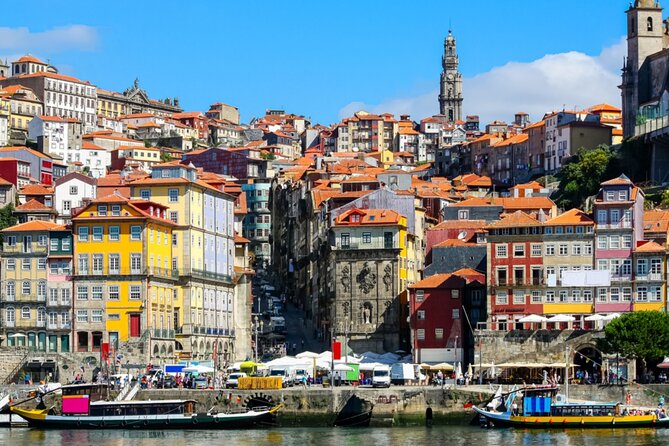 Amazing Secrets of Porto: Self-Guided Puzzle Adventure - A high view at Rua das Aldas
