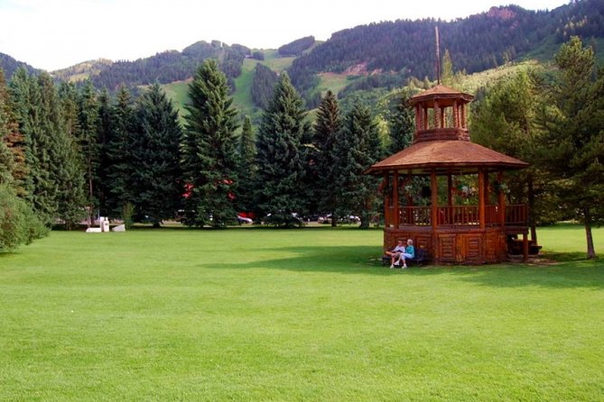An Epic Scavenger Hunt: Aspen Get An “Altitude” Adjustment - A game that gets you walking through Aspen