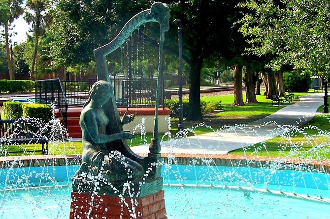 An Epic Scavenger Hunt: Feel the Adventure Breeze at WinterPark - Stop 1: Winter Park Public Library