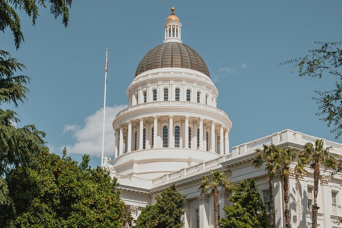 An Epic Scavenger Hunt: Sacramento Memento - Sacramento Memorial Auditorium and the final stretch