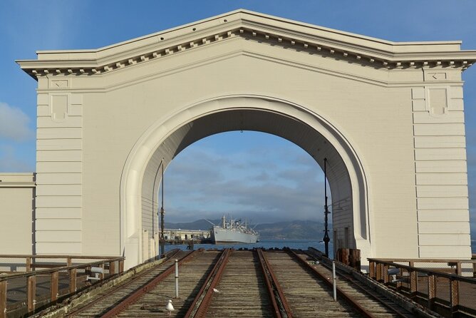 An Exciting Scavenger Hunt: Along Fisherman’s Wharf - Ghirardelli Square and Aquatic Park