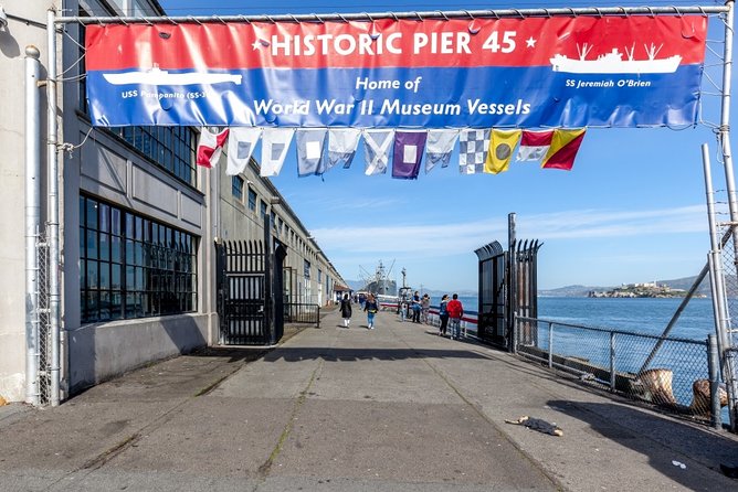 An Exciting Scavenger Hunt: Along Fisherman’s Wharf - Hyde Street Pier and Lombard Street