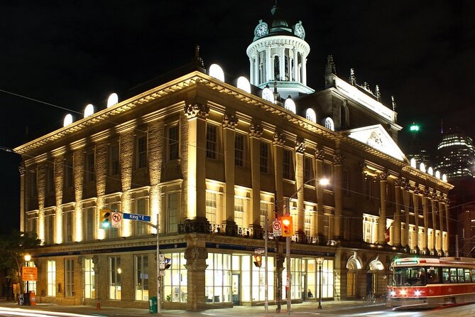 An Exciting Scavenger Hunt: The Wonders of Old Toronto - Union Station and the route back