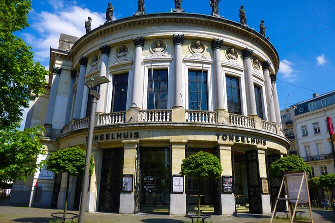Antwerp Scavenger Hunt and Highlights Self Guided Audio Tour - Carolus Borromeus Church and Town Hall