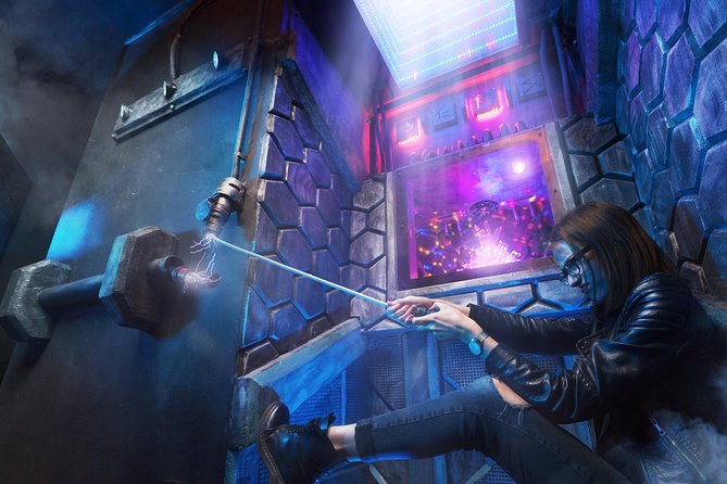 Apocalypse Zombie 2213 Escape Game in Prague - How the 60-minute mission unfolds