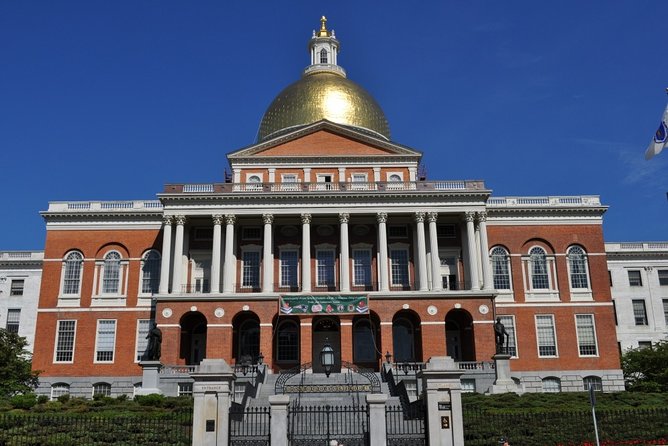 Astounding Scavenger Hunt: Boston The Story of America - Boston history with a game in your hand