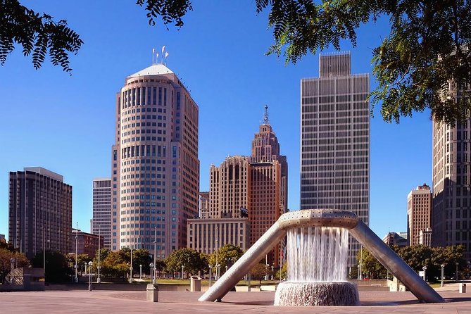 Astounding Scavenger Hunt: Detroit Roll Through Motor City - Turning Downtown Detroit Into a Game