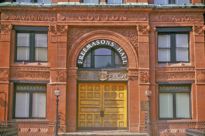 Astounding Scavenger Hunt: Historic Savannah Adventure - What kind of Savannah experience is this?