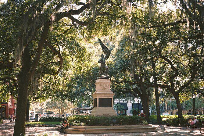 Astounding Scavenger Hunt: Historic Savannah Adventure - Chippewa Square, Forrest Gump, and Savannah’s founder