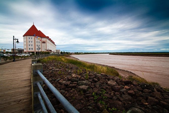Astounding Scavenger Hunt: Moncton Canada’s Cultural Hub - Turning Moncton into a two-hour team game