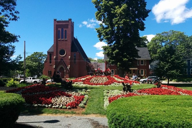 Awesome Scavenger Hunt: Birthplace of Confederation - A playful way to see Charlottetown’s Confederation story