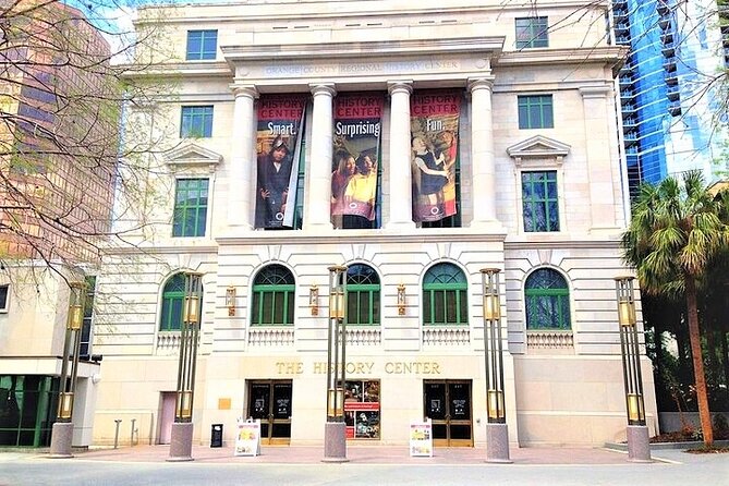 Awesome Scavenger Hunt: Lake Eola's Art Scene & Scenery - The history center gives the hunt some context
