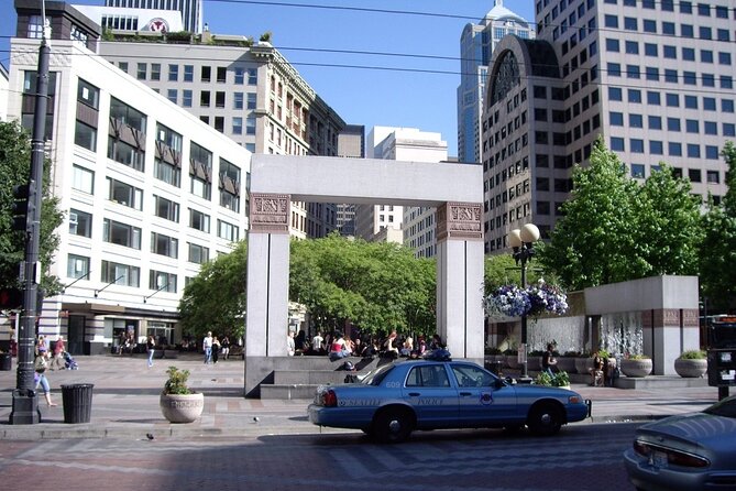 Awesome Scavenger Hunt: Seattle By The Sound - A city walk with a game built into it