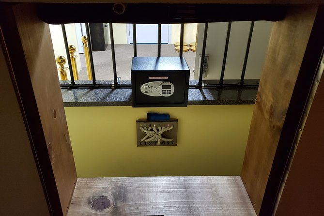 Bank Heist Escape Room Game for Private Group - What families and first-time players should expect