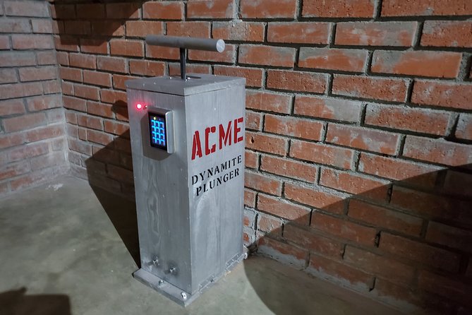 Bank Heist Escape Room Game for Private Group - Hosts, hints, and the human side of the game