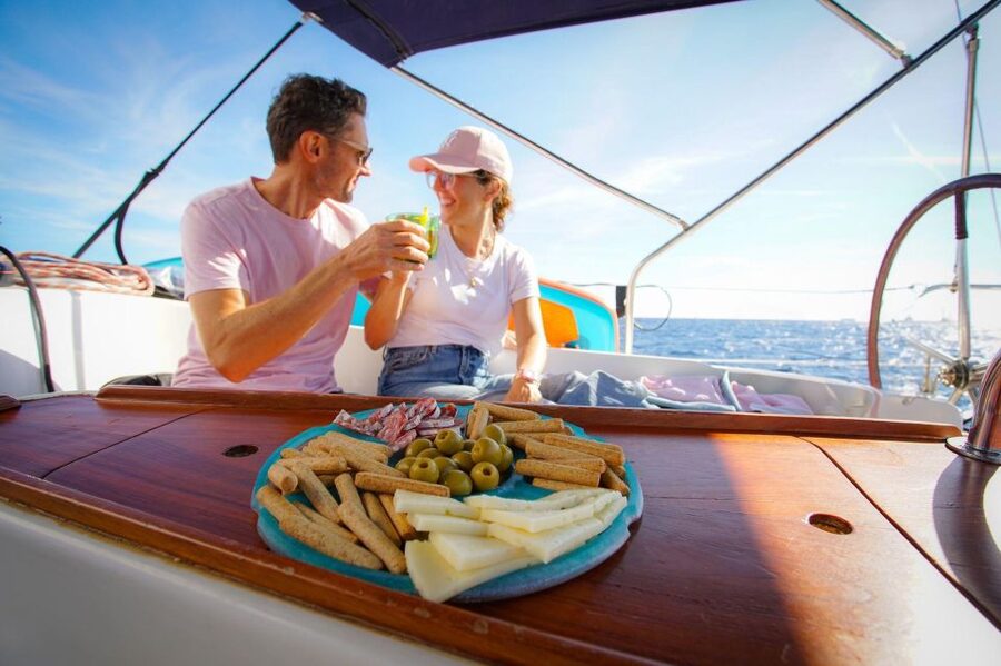 Barcelona: Escape Room Experience and Sailing Cruise - How the sea and weather can affect your plans