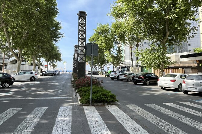 Benidorm Old Town and Beaches Tour and Exploration Game - Beaches, views, and open-air stops