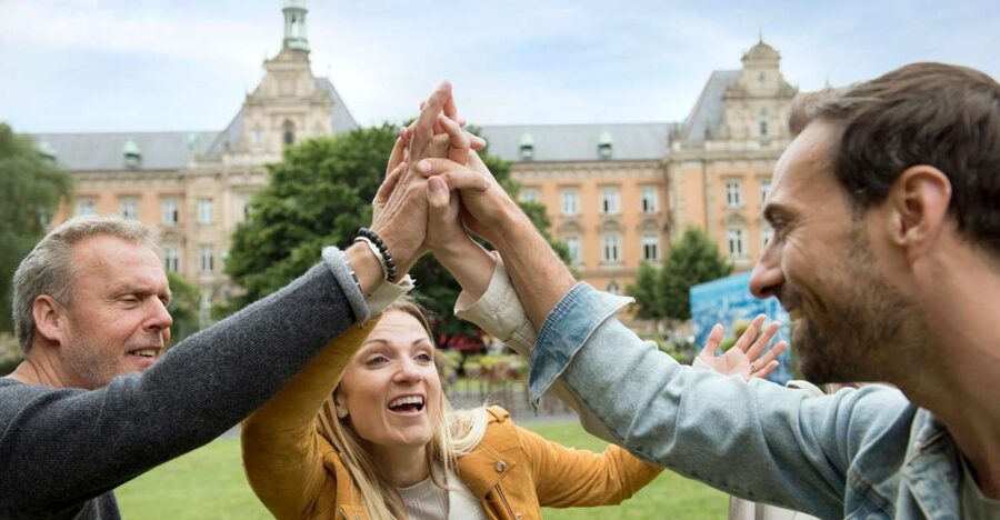 Berlin: Outdoor Escape Game Mitte - Starting at Koppenplatz with an iPad in hand