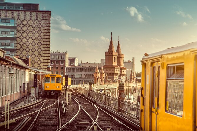 Berlin Scavenger Hunt and Highlights Self-Guided Tour - Starting at Alexanderplatz and getting oriented