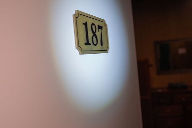 Blackout Motel Escape Room Experience in Avondale - Booking timing and the no-refund rule