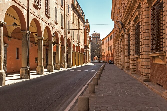 Bologna Secrets Quest: Self-Guided Hidden Gems Adventure - Beginning at the Two Towers