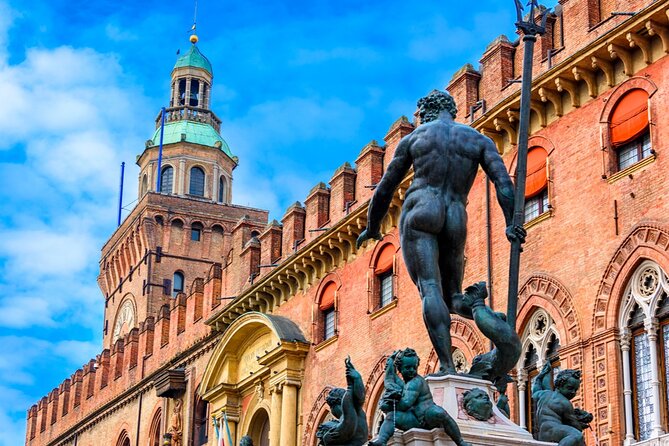 Bologna Secrets Quest: Self-Guided Hidden Gems Adventure - Piazza Santo Stefano and Palazzo Isolani
