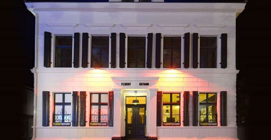Bonn: Escape Room Games - Cuckoo’s Nest 1 and 2: Two Ways to Compete