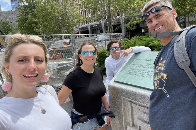 Boston Record Breakers: Self-Guided Scavenger Hunt - Arlington Street Church beside the Public Garden