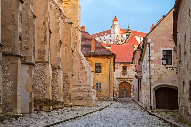 Bratislava Scavenger Hunt and Highlights Self Guided Audio Tour - Key points at a glance