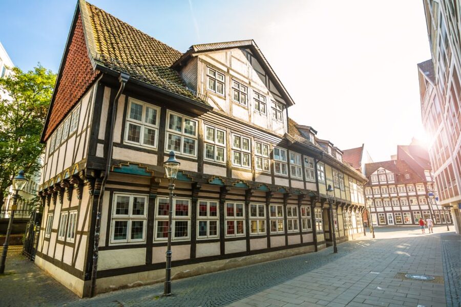 Braunschweig: Scavenger Hunt Self-Guided Walking Tour - What $47 means for your group