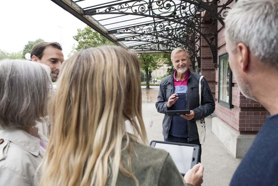 Bremen: Outdoor Escape Game in the Old Town - Weather, footwear, and Bremen’s public streets
