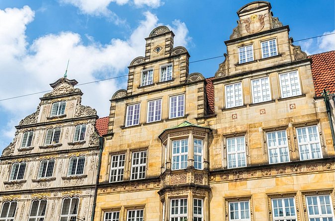 Bremen Scavenger Hunt and Highlights Self Guided Audio Tour - Schnoor Viertel: Allow Time for a Pause