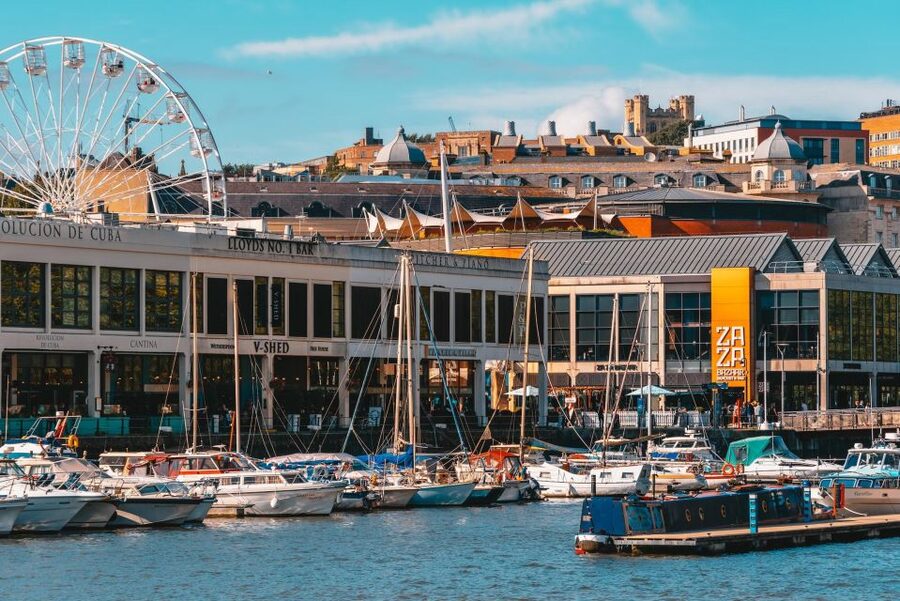 Bristol: Fun Puzzle Treasure Hunt to a Pub! + Team Racing! - Who will enjoy this Bristol puzzle walk?