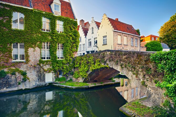 Bruges Scavenger Hunt and Highlights Self Guided Audio Tour - Onze-Lieve-Vrouwekerk connects art, faith, and city history
