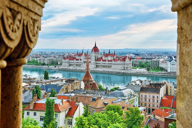 Budapest Highlights Self guided scavenger hunt and Walking Tour - Price, timing, and practical value